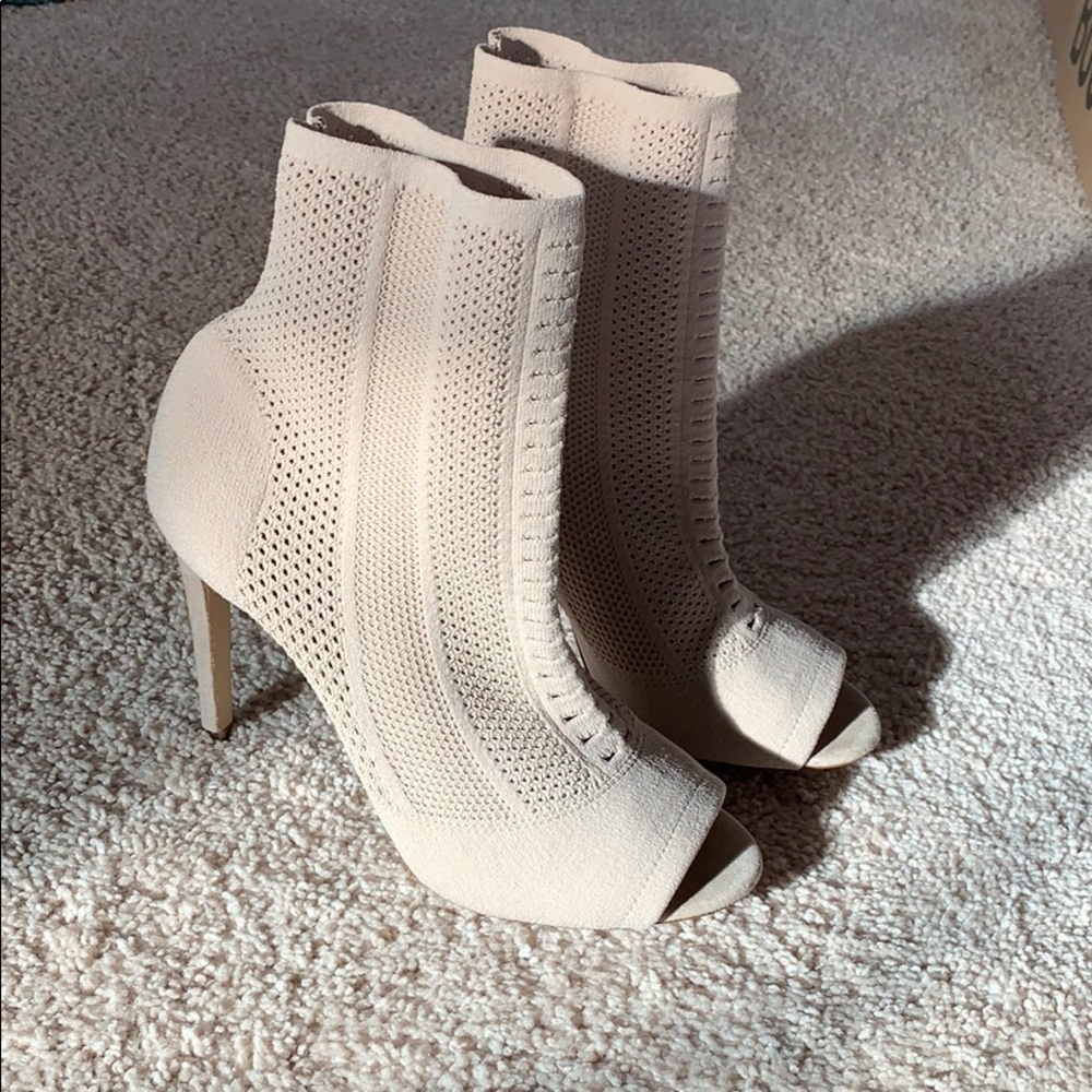 Beige open toe heel (Aldo)